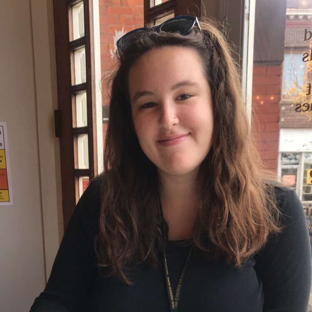 Meet your Posher, Nina